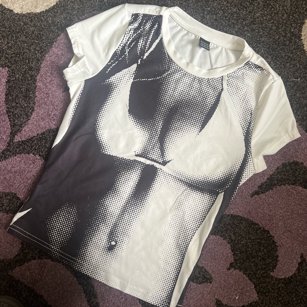 B&W top